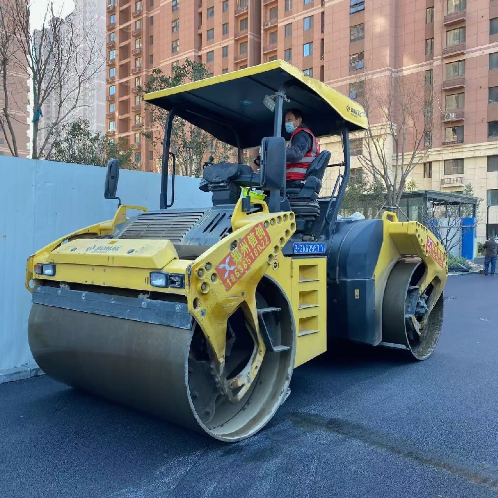 鄭州瀝青路面施工：打造安全舒適出行路