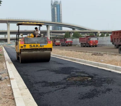 鄭州瀝青攪拌站壓路機(jī)的“作息表”：什么時候動，什么時候等，大有講究