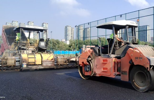 堅守安全底線，構(gòu)筑鄭州瀝青路面施工的安全屏障