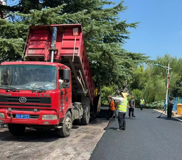 鄭州瀝青拌合站環(huán)保先行，綠色筑路新典范